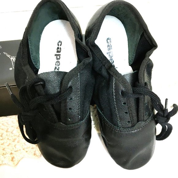 Capezio #358C Split Sole Black Jazz Shoe NWT - Picture 3 of 8